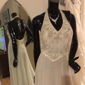 Hand beaded 100% silk gown sz 6